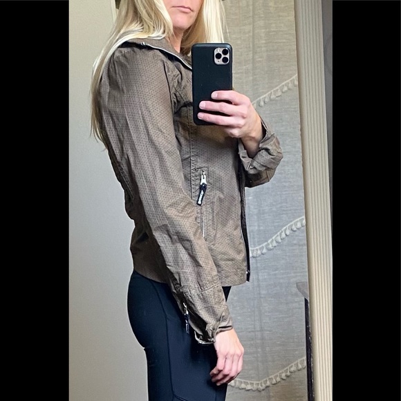 Bench jacket - Picture 3 of 10